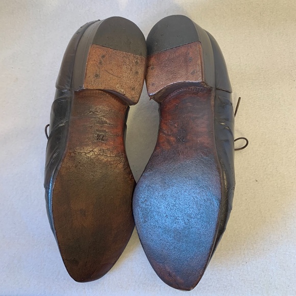 Bally Oxfords Size 7.5 Made in Italy Gently worn main image 7